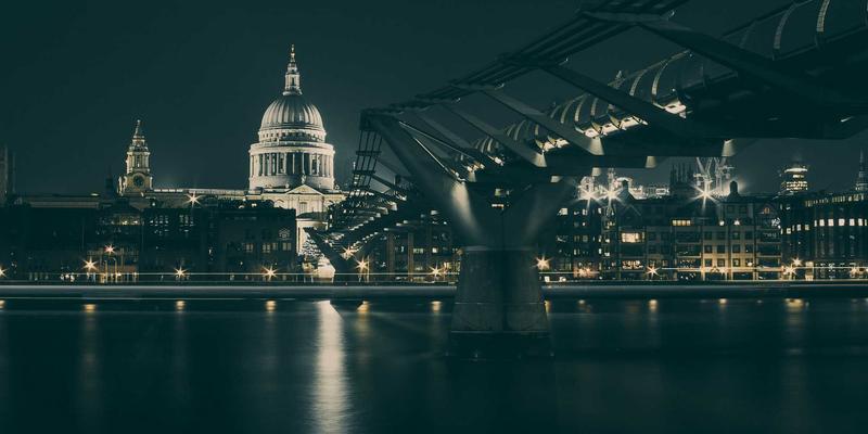 高尔夫推杆艺术：掌握果岭线、推杆选择与节奏控制的专业技巧